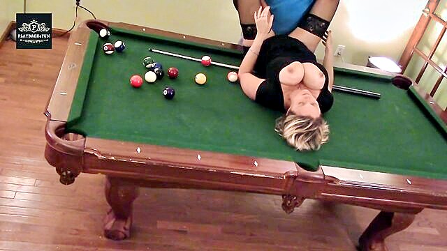 milf wife pool table : Playback4fun
