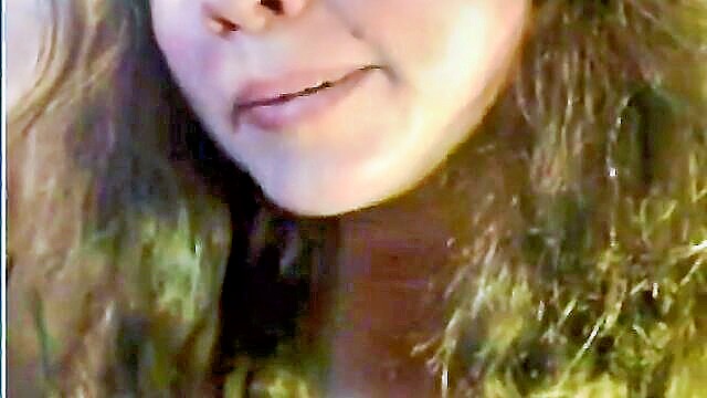 mature with big tits in amateur s3x video on webcam : sexyiguana