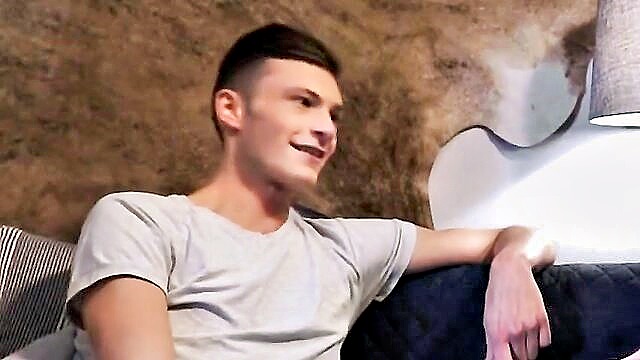 Xxx - hd gay porn video featuring a steamy threesome with well endowed men Men