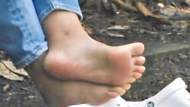 Xxx - sensual asian college girl soles rubbing in high definition bdsm preview