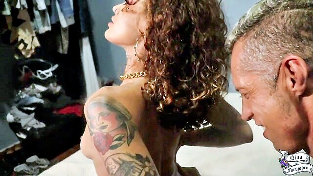 Vagninho - sex with husbands best friend