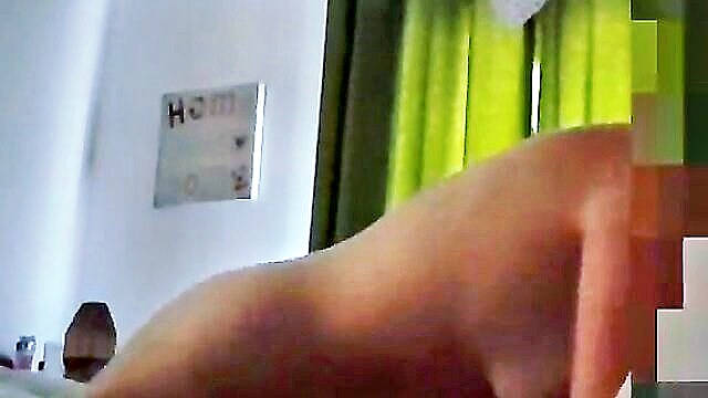 Amateur milf - sexy amateur british milf gets wild and orgasmic at home Horny MILF