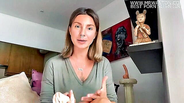 pussy licking, german, fingering - learn how to pleasure women with your tongue and fingers in this tutorial