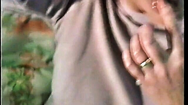 mature wife loves sperm in passionate homemade video : Cums
