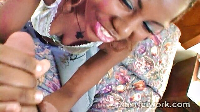 amateur facial video : Xesnetwork
