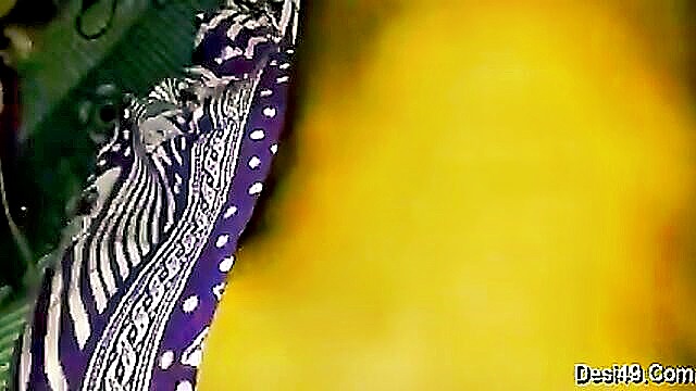 Indian voyeur gets a thrill from secret upskirt views on latest Indian porn website.