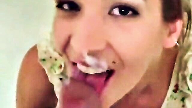 pretty milfs sensational oral skills and cumshot : Milf