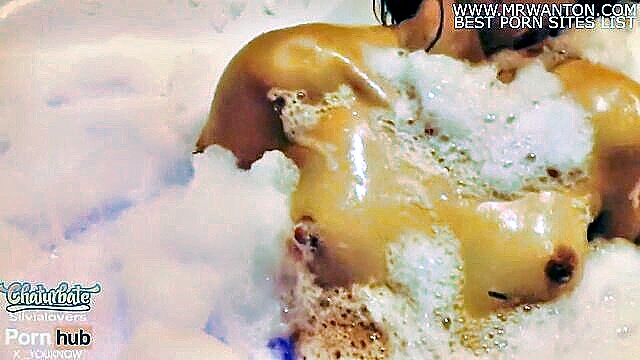 Sultry Colombian Silvialovers teases with her wet pussy and big ass in a Jacuzzi Xxxvdo.