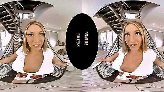 Kayley Gunner - xx sexy solo blonde babe in hd close up costume VR Allure