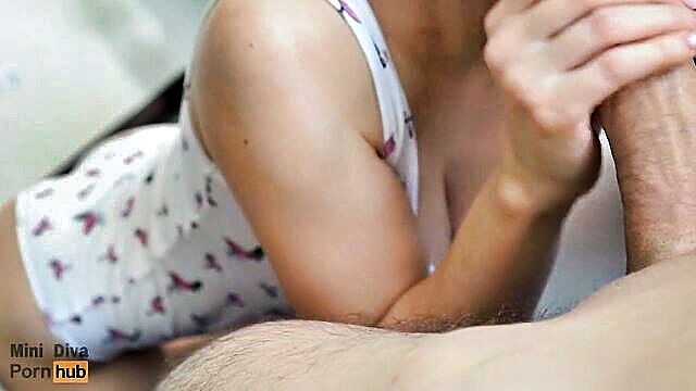 Body Teen, Mini Diva - hd porn xxx video of a teens deepthroat and cum swallowing Diva