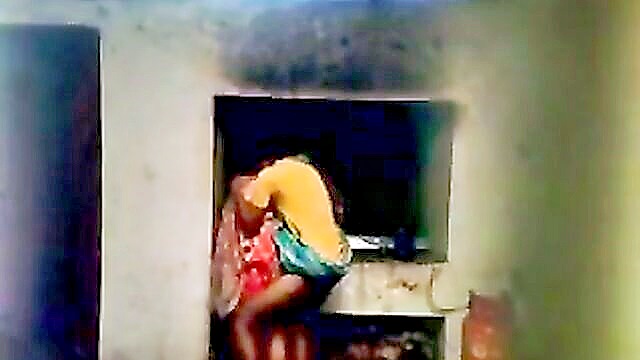 porn video, sex video, porn movie - indian aunty gets kitchen sex in hot video