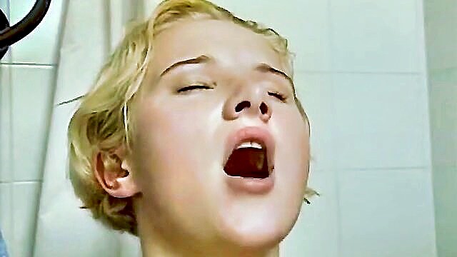 italian beauty in a messy but enticing hd sex scene : ROUS