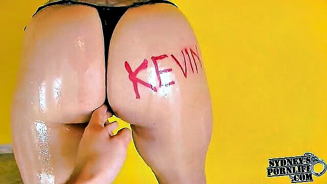 big ass amateur gets oiled up and jizzed : ama