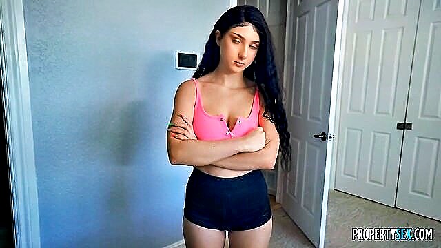 Curvy teen Skylar Vox in Xxx sexy HD session, giving handjobs and blowjobs, cum in mouth, reverse cowgirl and cowgirl.