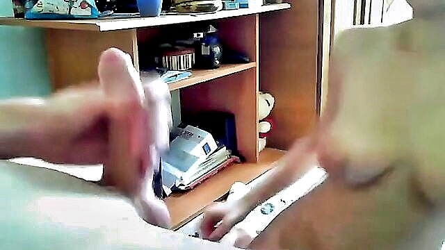 hot teen gives amateur bj and girl on girl action in school : ama