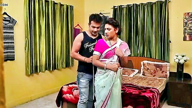 Sexy aunty, King, Mina - charminars hot aunty enjoys sensual massage and sex