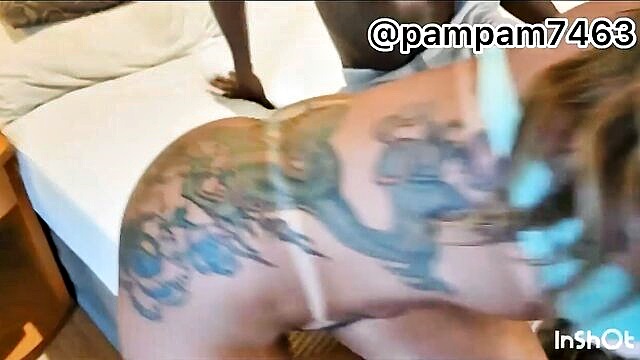 MeU - gigantic bucetão massage Pmellamakeup
