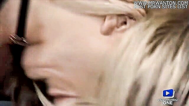 Dolly Golden - dolly golden enjoys a rough anal pounding by the new soccer player Video Porno One