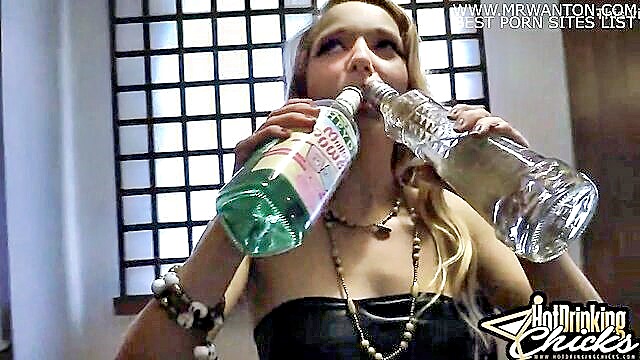 blonde seductress edda in a wild outdoor puking and pissing session : Ubi Hdc