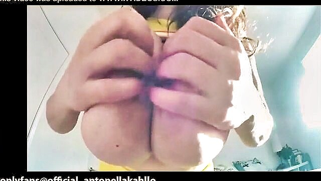 Antonella Kahllo, Ts - antonellas natural tits up close in steamy milf porn Ts
