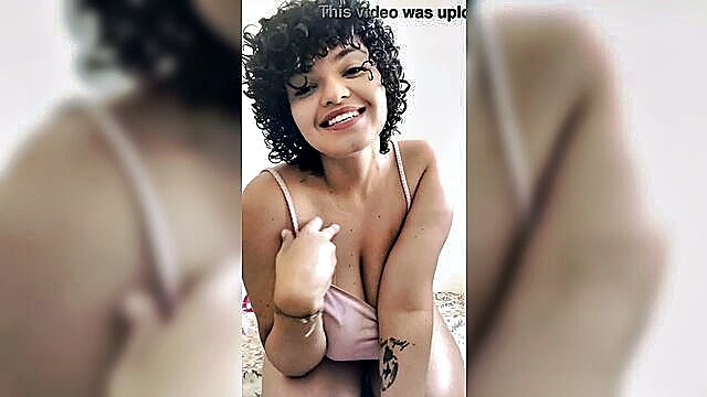 brazilian amateur shares sensual experience missing lover : ama