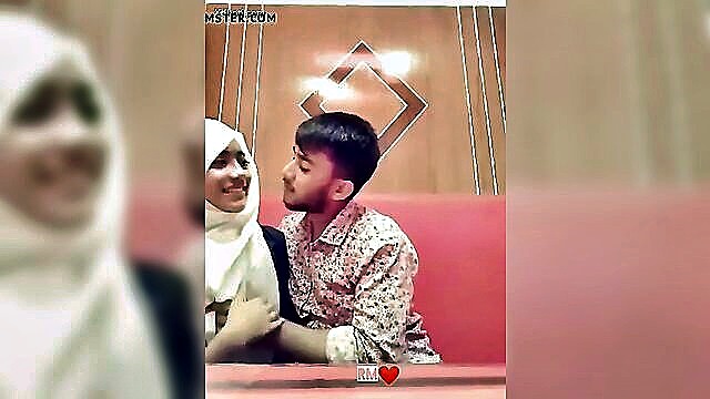 desi girlfriends passionate smooch in restaurant   hot indian desi : Bang