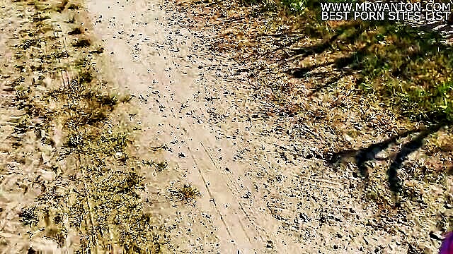 tit slapping while hiking : Ultima