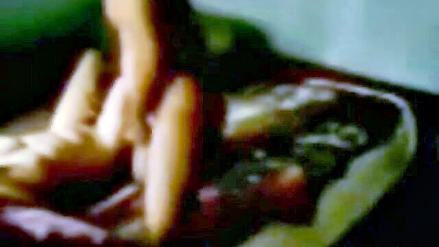 bangladeshi couples steamy homemade video with oral and vaginal play : ama