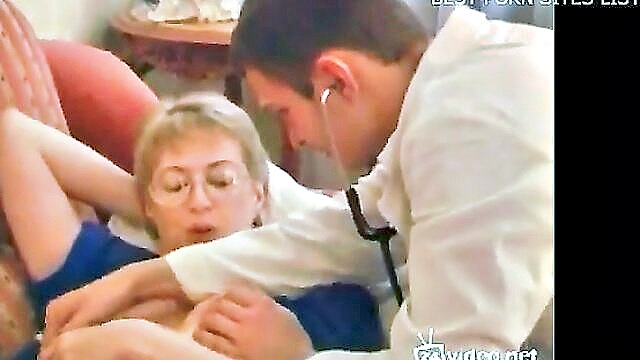 doktor, mature - mature patients explore hot xxx videos with doctor