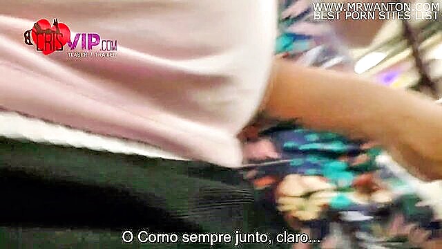 bucetinha, exibicionismo, slutwife - wife flaunts underwear free body at old walmart