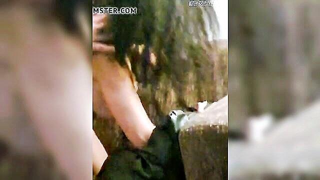 Sizzling Arab wife flaunts her tattoos and curves while getting intimate with her husband in this high-definition video.