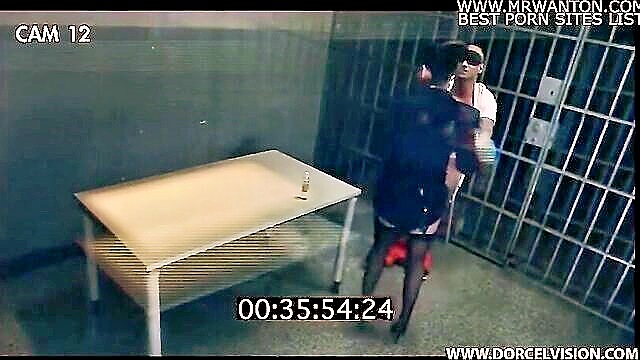 Jessica Koks, Lola Reve, Mike Angelo - prisoners humiliation and brutal sex in french bdsm video Bang