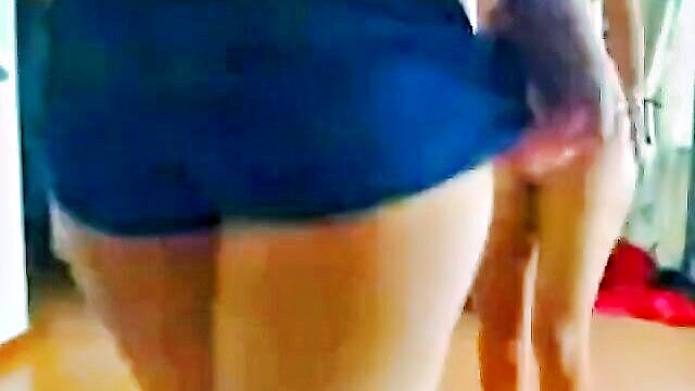 sensual 18 year old german girl shows off her assets : webcam