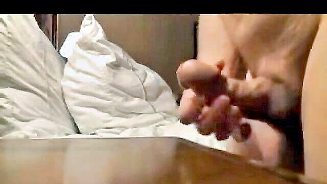 free porn video   loud and hard solo male : webcam