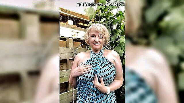 Michelles Nylons - teasing neighbor with natural breasts in public