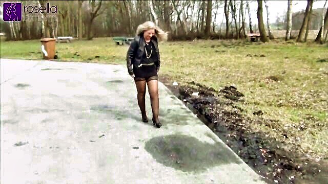 Blonde gets rough anal creampie in public, hardcore gangbang action. XXX Tube.