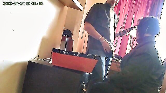 cctv video of secretary giving oral creampie to boss : Redsparow3434
