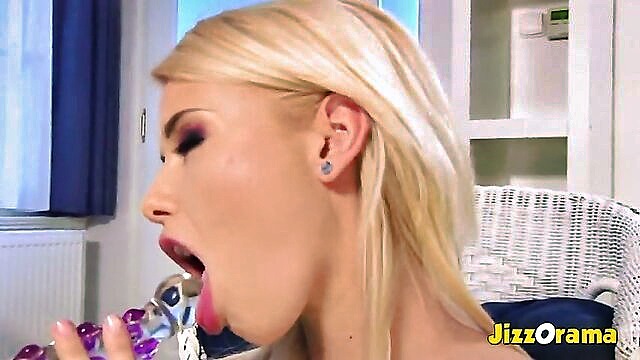 caytlin curtis solo sextoy : JizzOrama