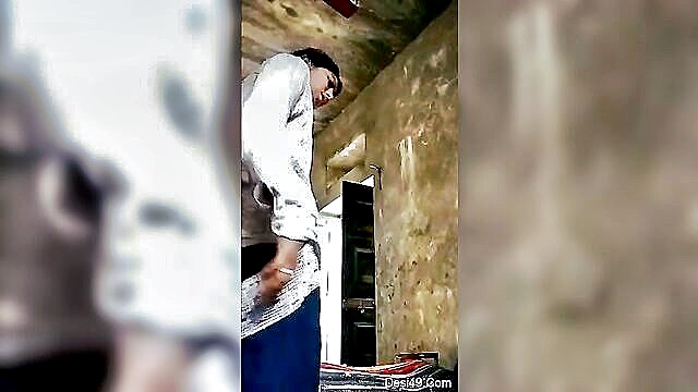 indian teens dirty talk leads to caught encounter : Girl Girl