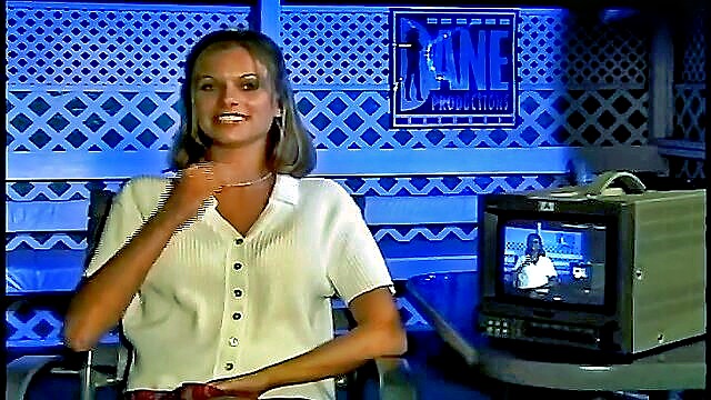blonde teen strips all off hd porn video   free amateur porn on youporn : Amateur Porn