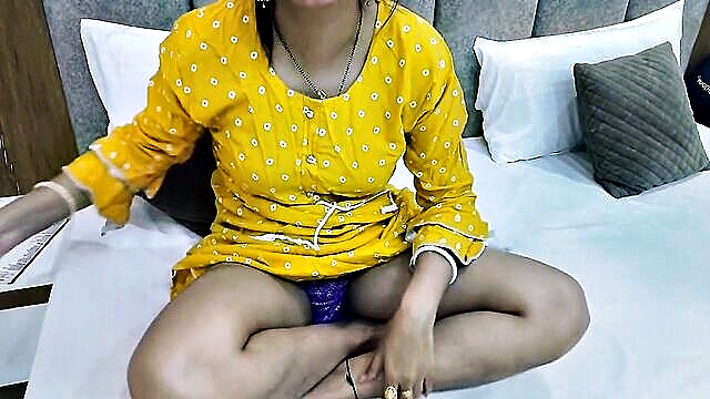 Exciting preview! Indian MILF and blonde in erotic roleplay with lingerie and big boobs, leading to a steamy full vid.