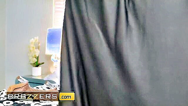 Emma Hix - emma hix halloween video Brazzers