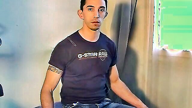 keumgay, big cock, gay european - a french delivery man with sexy looks receives a blowjob despite his straight orientation