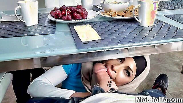 Julianna Vega, Mia Khalifa, Sean Lawless - juliana vega mia khalifas stepmom pleasures her boyfriend with oral and vaginal sex