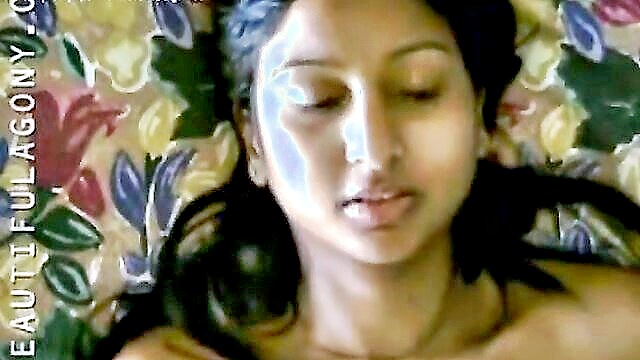 hot, sex, porn - indian hunk seduces mature babe