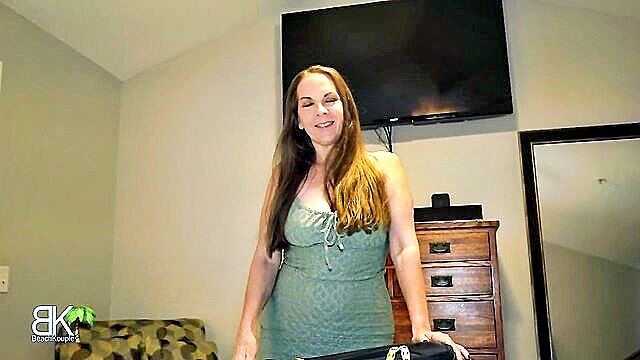 milf, beachkouple, cumshot - hot stepmom big dick