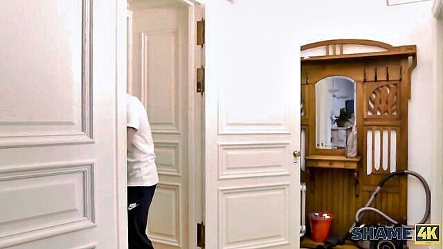shame4k russian cougar blows and rides in bathroom free xxx video : Shame4k