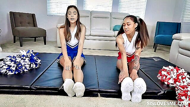 Aria Skye, Harmony Wonder, Jay Rock - aria skye and harmony wonder Team Skeet