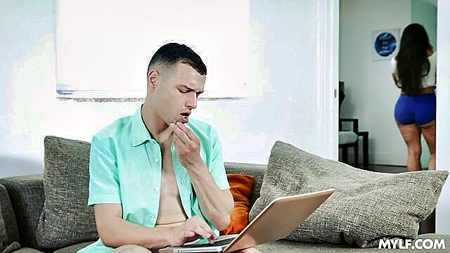 Carmela Clutch, Brookie Blair, Johnny Love - brookie blair thong ball play Mylf