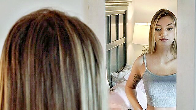 Daisy Lavoy, Chris Lockwood - daisy lavoy facial Naughty America
